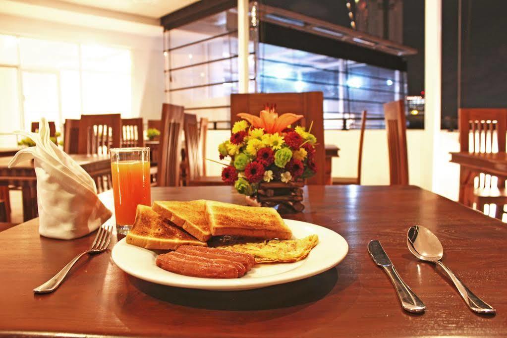 Thilhara Days Hotel 3*